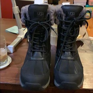 NEW UGG ADIRONDECK BOOT III